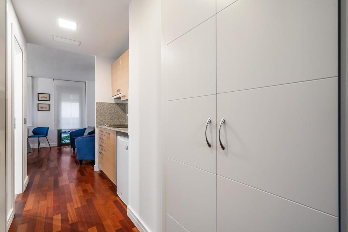 With Parking - 1b Apartamento