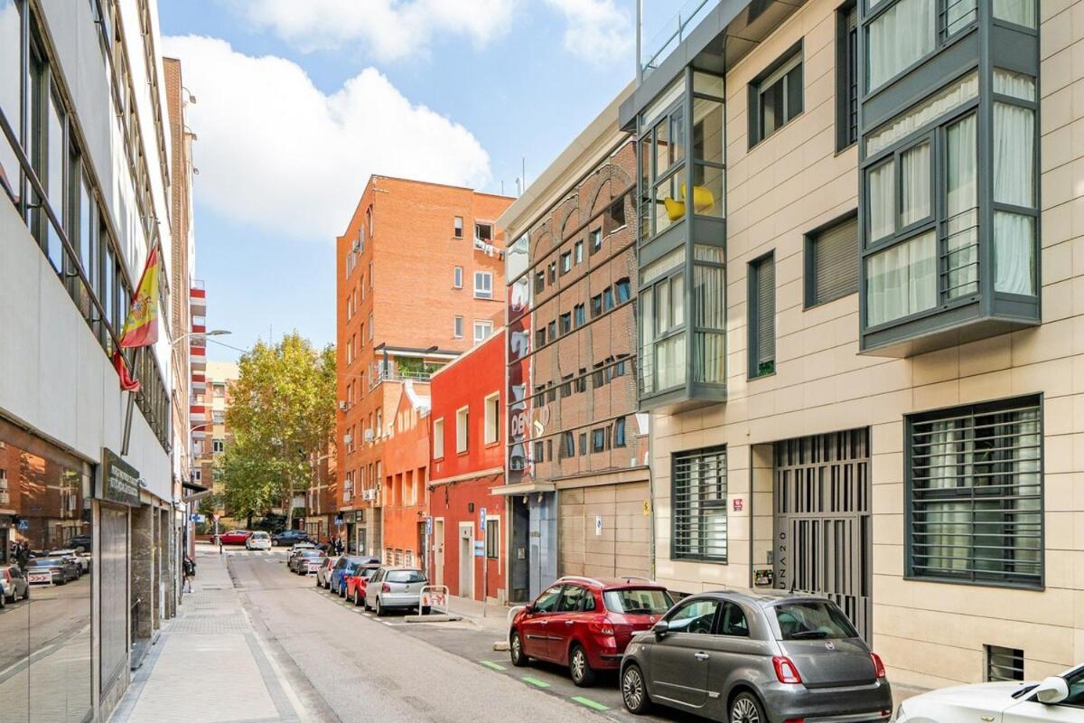 With Parking - 1b * Madrid